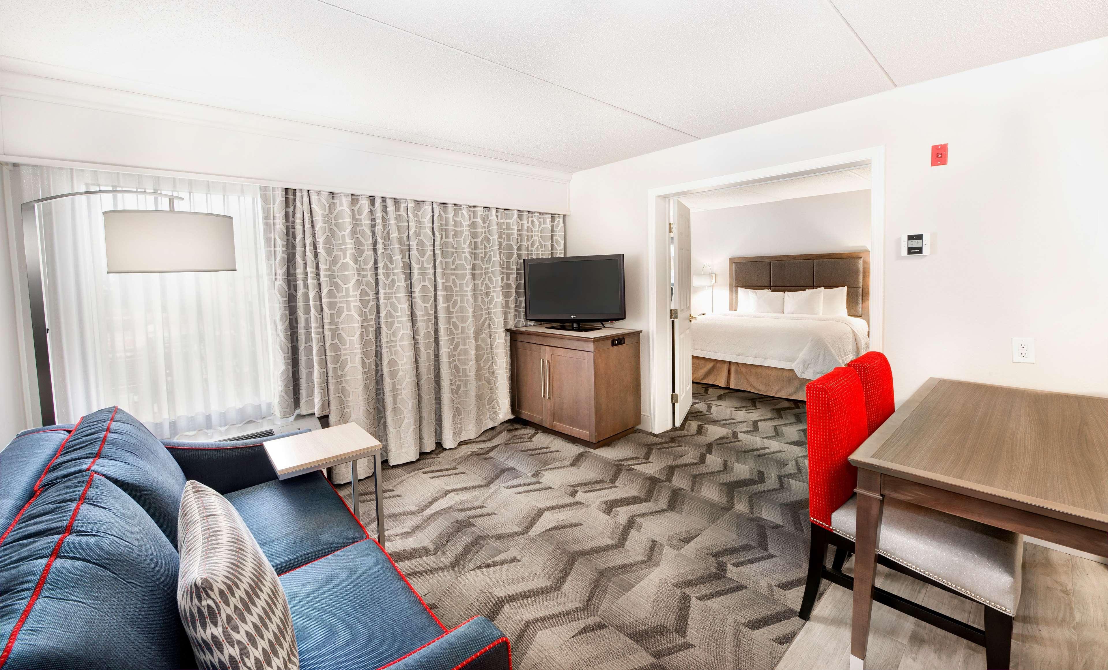 Hampton Inn & Suites Atlanta-Galleria Смирна Екстер'єр фото
