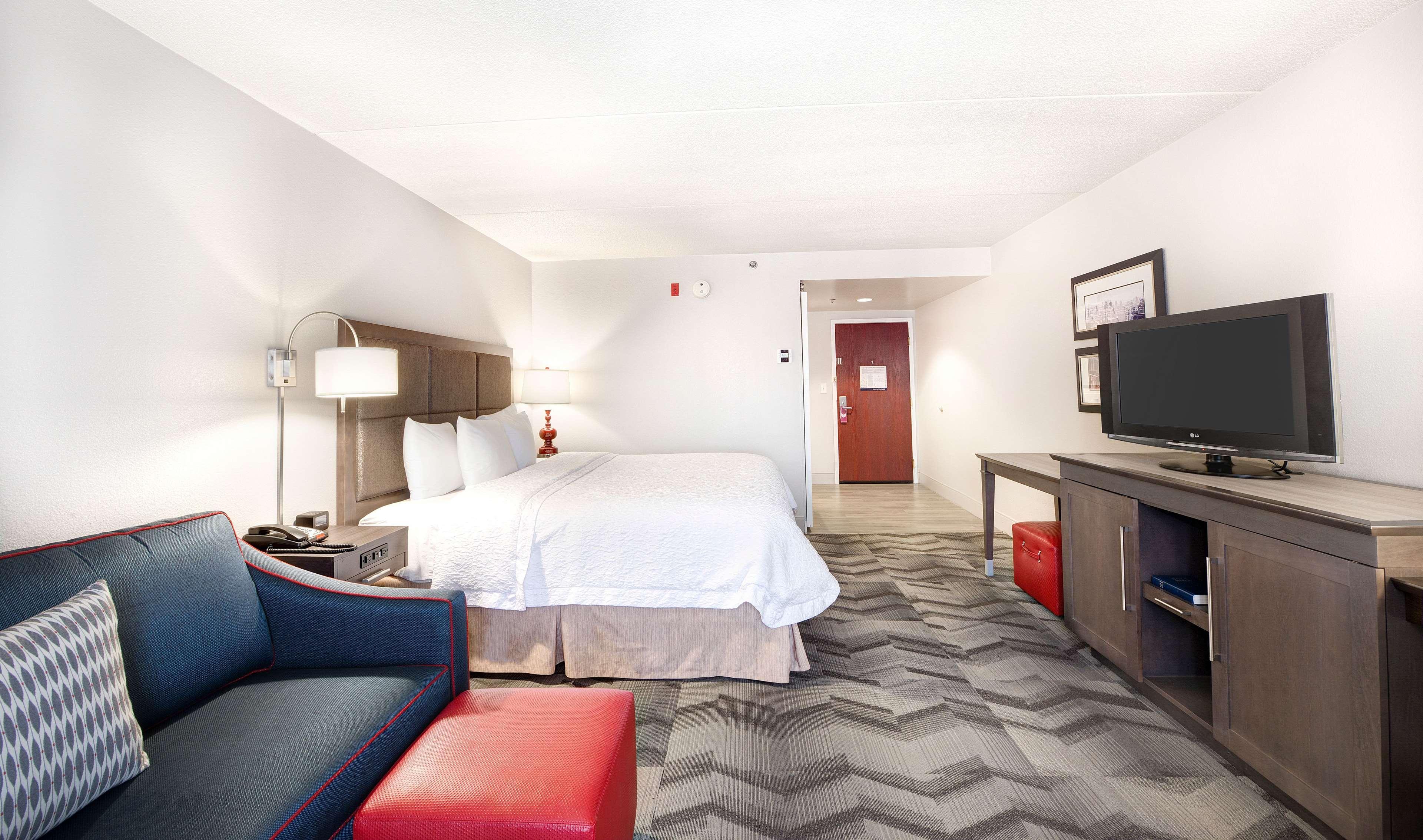 Hampton Inn & Suites Atlanta-Galleria Смирна Екстер'єр фото