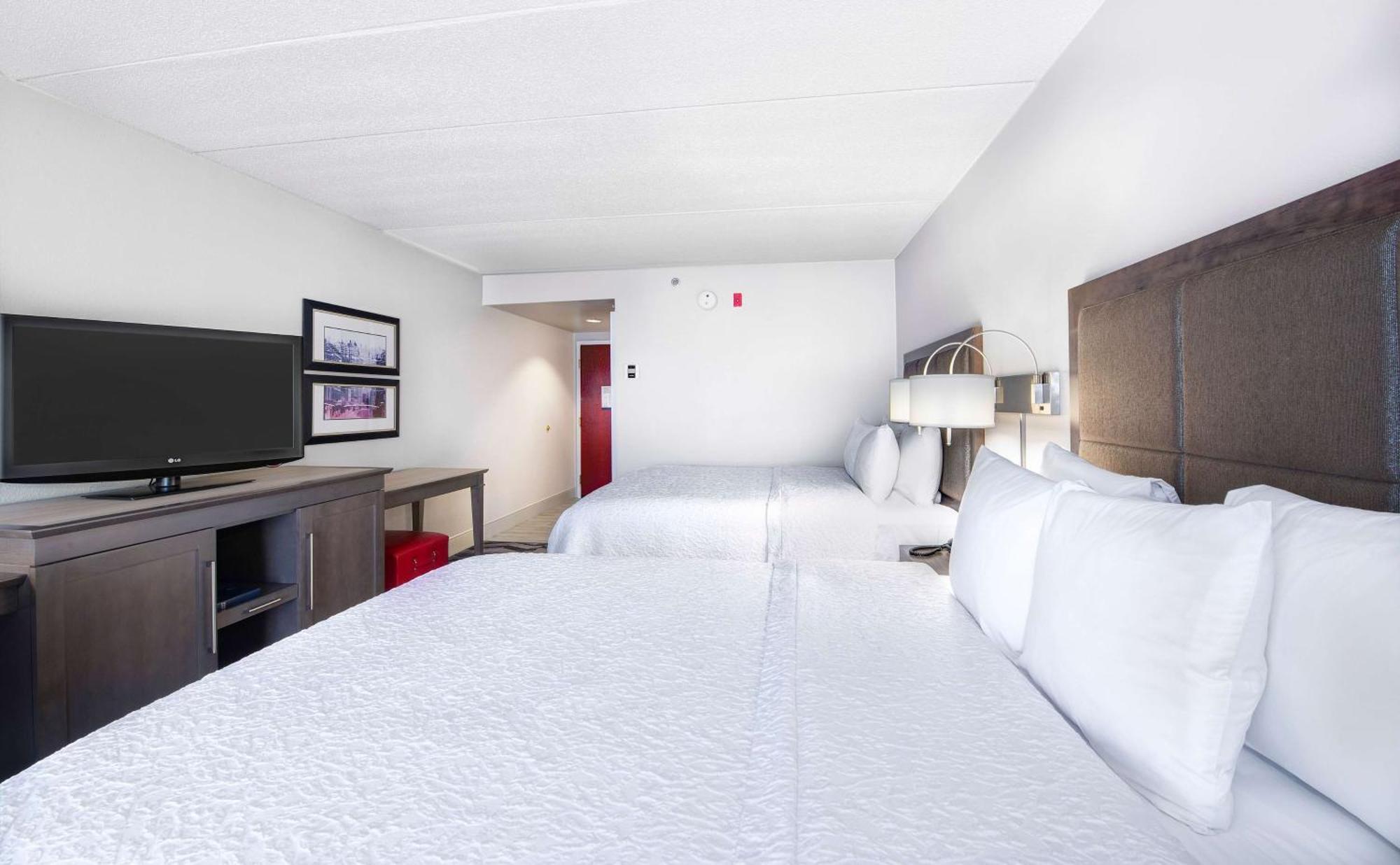 Hampton Inn & Suites Atlanta-Galleria Смирна Екстер'єр фото