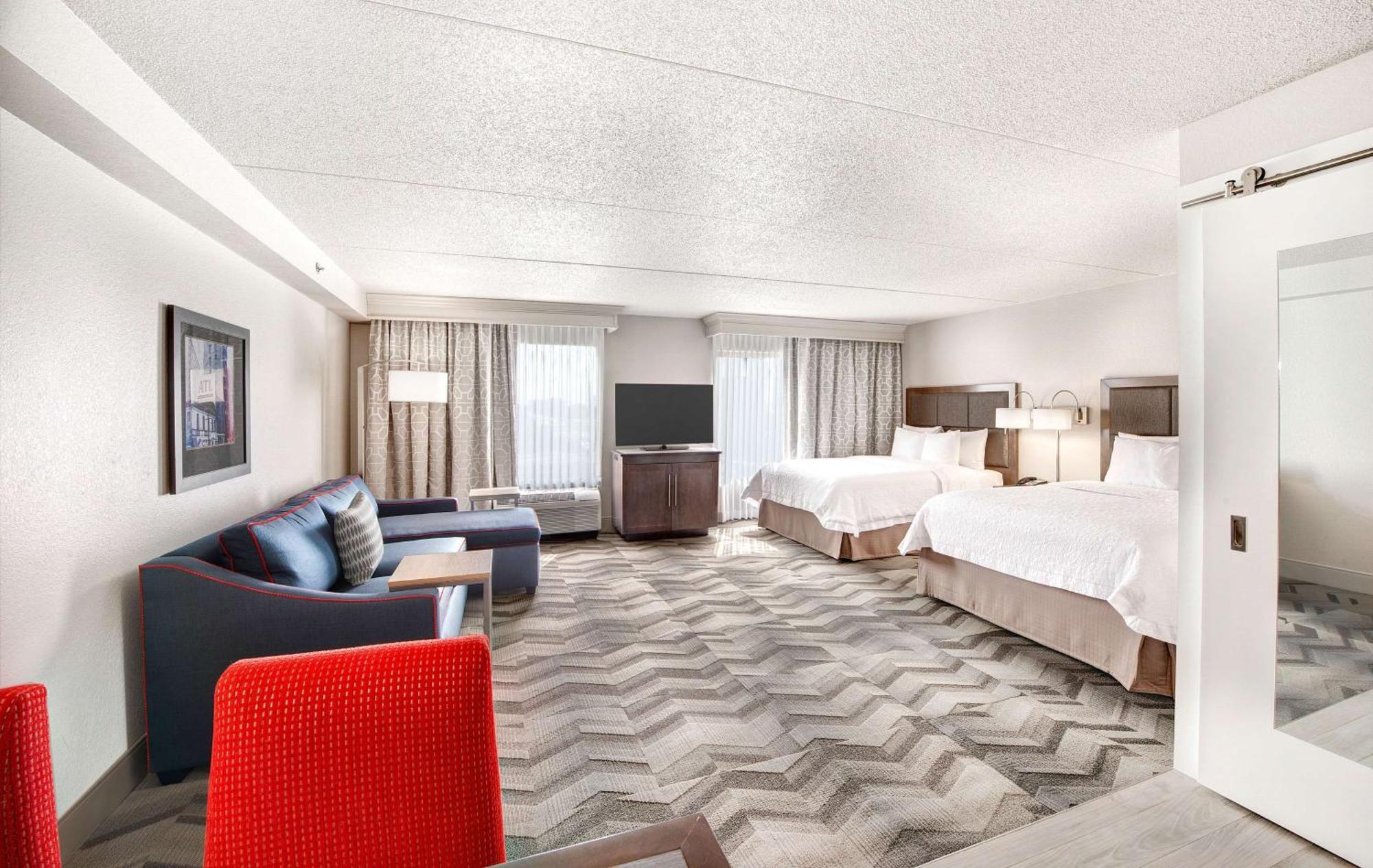 Hampton Inn & Suites Atlanta-Galleria Смирна Екстер'єр фото