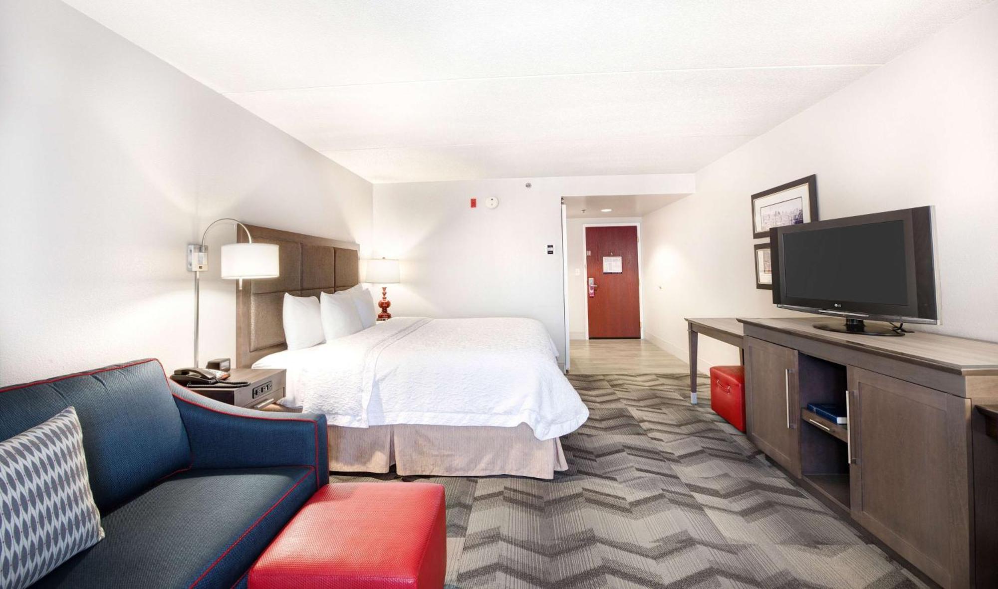 Hampton Inn & Suites Atlanta-Galleria Смирна Екстер'єр фото