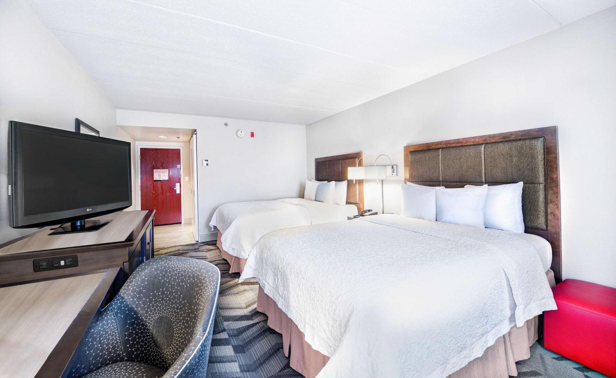 Hampton Inn & Suites Atlanta-Galleria Смирна Екстер'єр фото